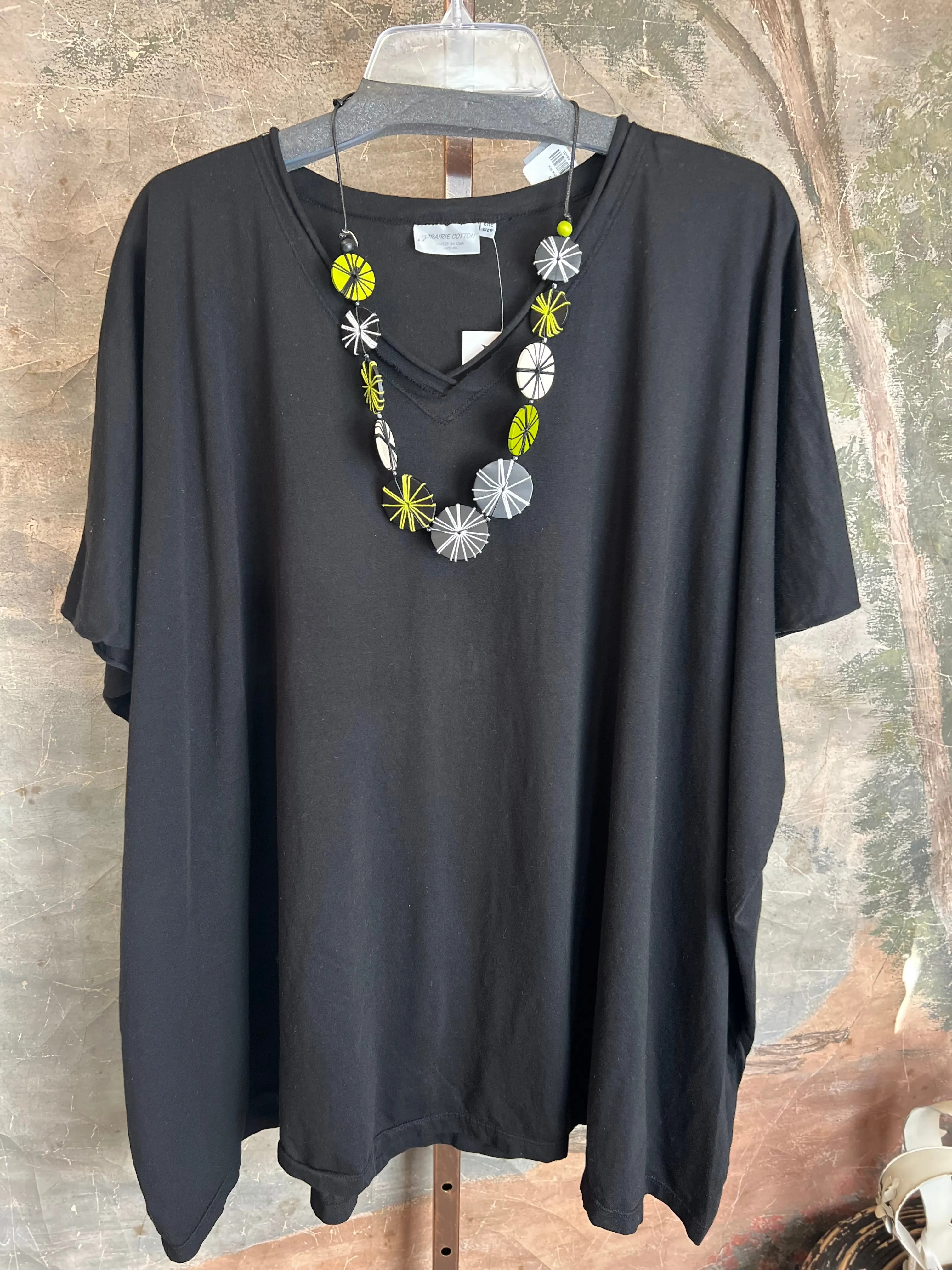 8715 Solid V-Elbow Tunic Tshirt-Black