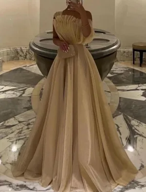 A-Line Prom Dresses Elegant Dress Formal Sweep / Brush Train Sleeveless Square Neck Tulle with Pleats