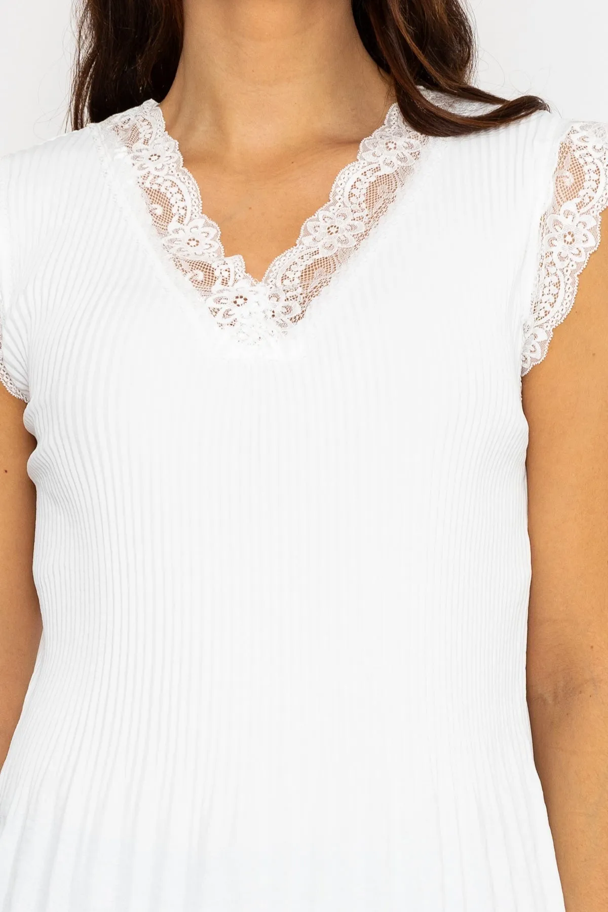 Ecru Sleeveless Lace Trim Pleat Top