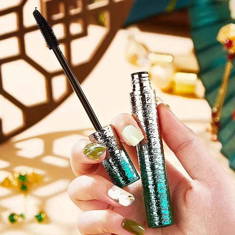 Intense Volume Waterproof Mascara Luxe Packaging Striking Lashes