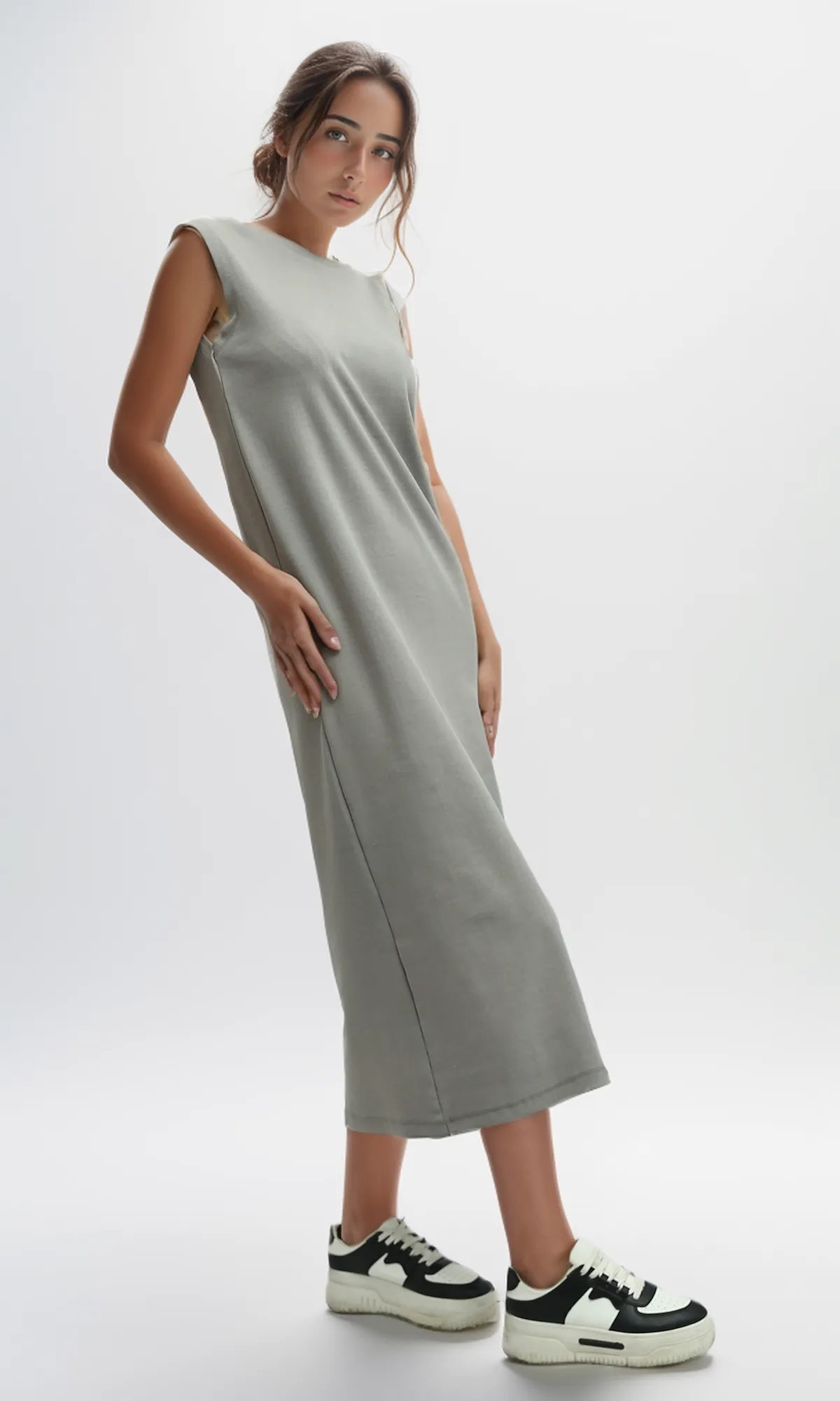 O198528 Solid Sleeveless Feminine Maxi Dress