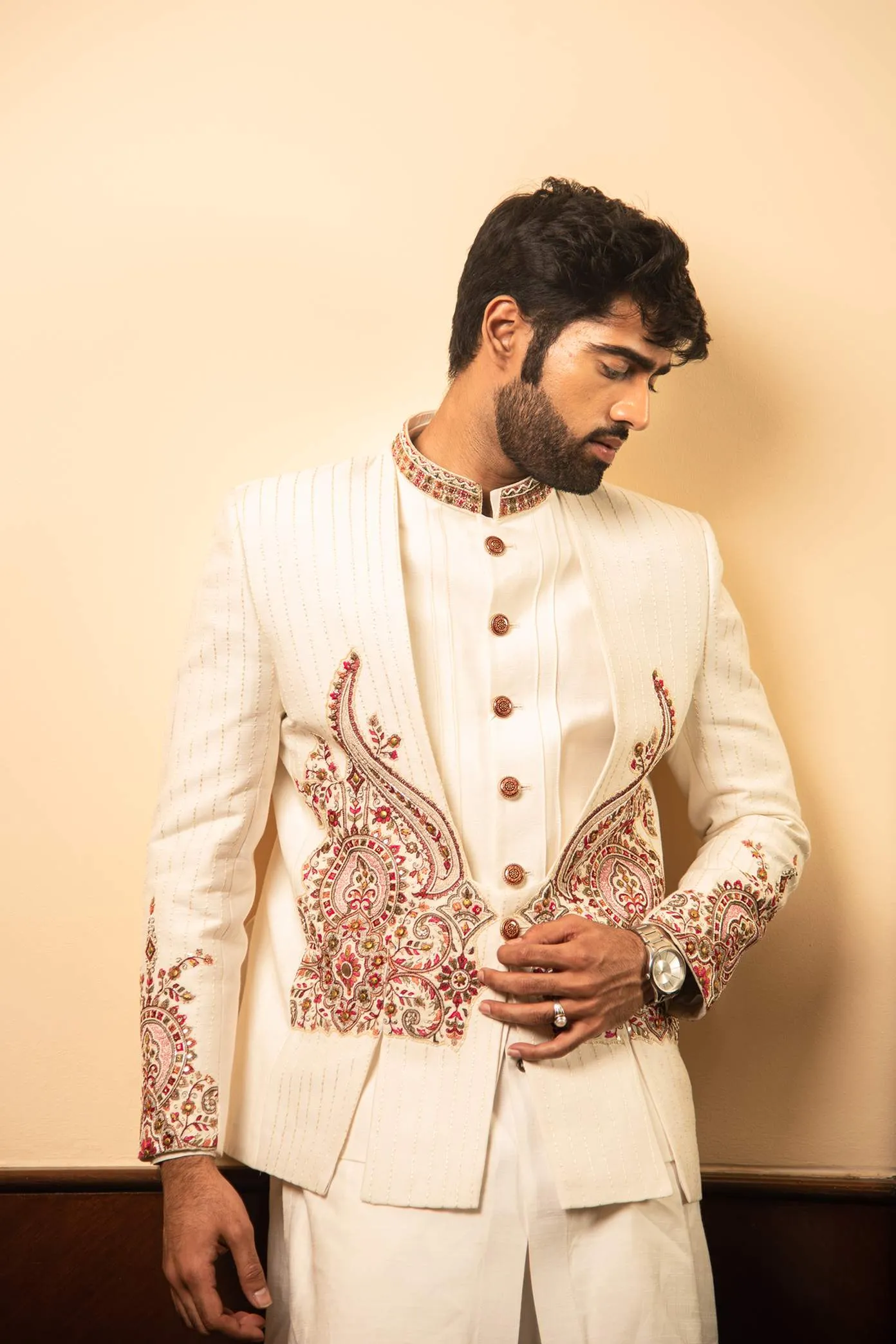 Off White Jodhpuri With Tone On Tone Kurta And Pants
