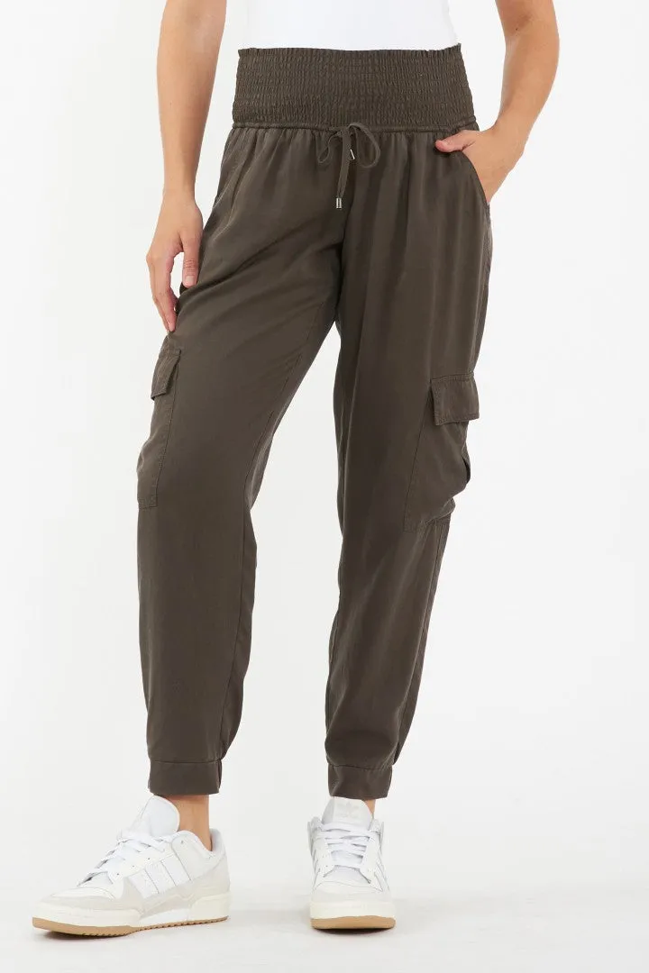 Tencel Off Duty Cargo Pant