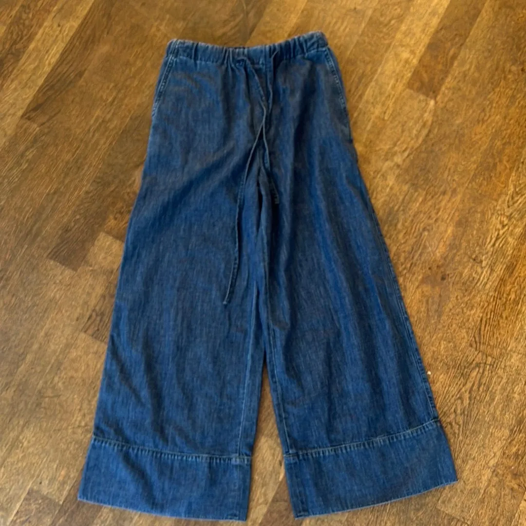 Valentino Set Blue jeans pants   top with feathers AGC1691