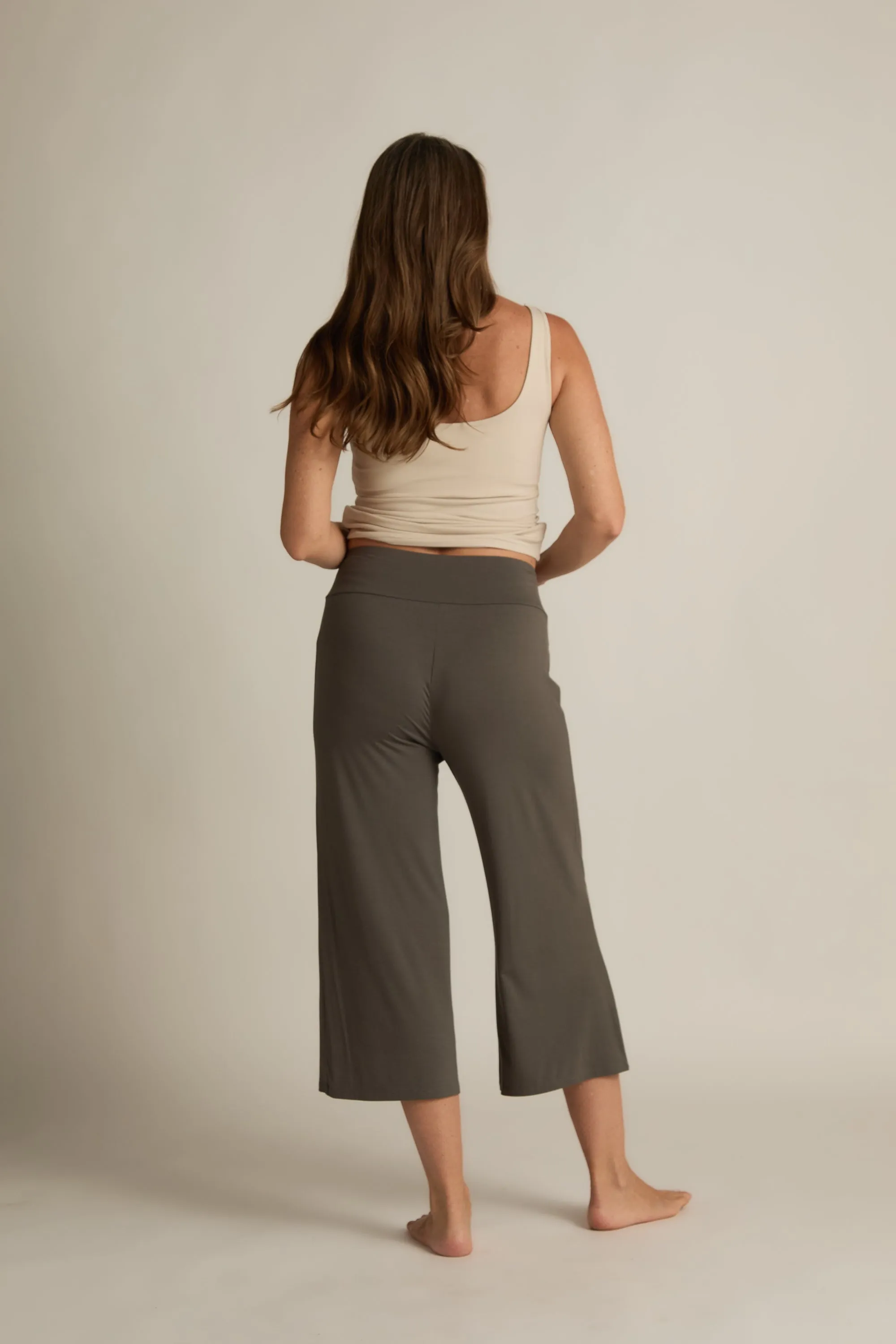 Wide-Leg Capri Pant