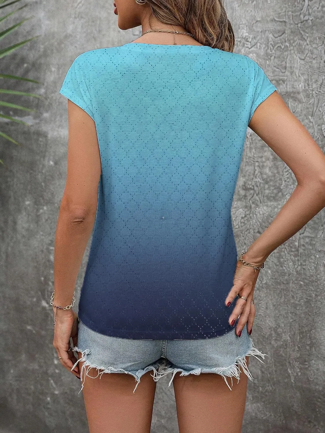 Zeagoo 2025 Women's Tank Top V Neck Eyelet T Shirts Cap Sleeve Tops Loose Fit Blouses Dressy Casual Summer Basic Shirts